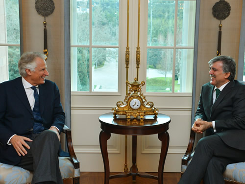 President Gül Receives Former French PM Villepin